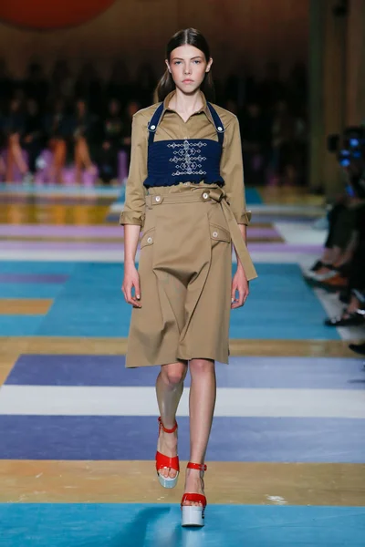 Look 2